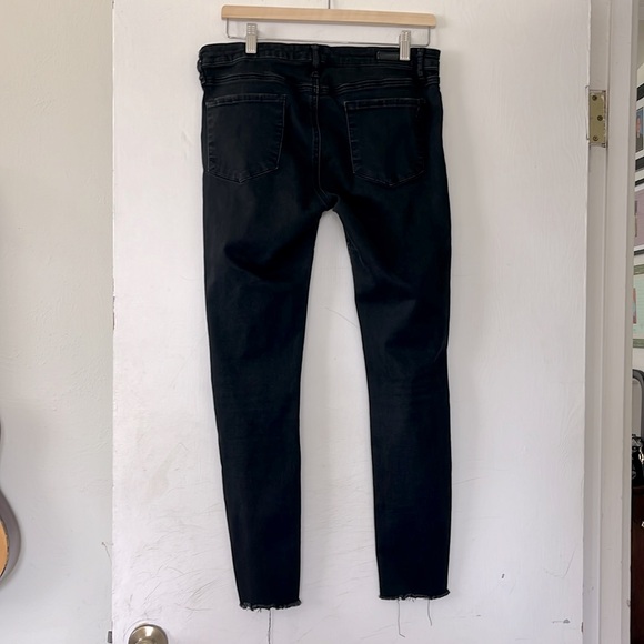 Articles of Society Distressed Skinny Jean - size 32 - Picture 3 of 9